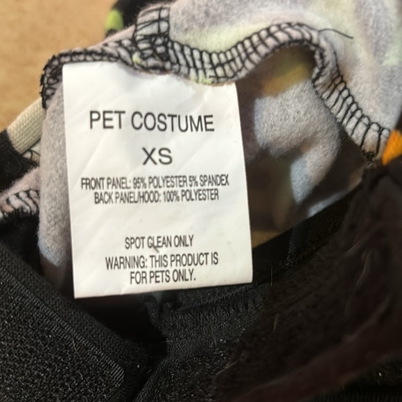 NWOT Pet Costume Black Spooky Eyes Hoodie for Dogs with Ear Holes - Picture 4 of 4